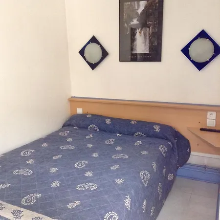 Du Stade Hotel 2*