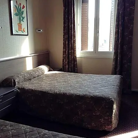 Hotel Du Stade 2*