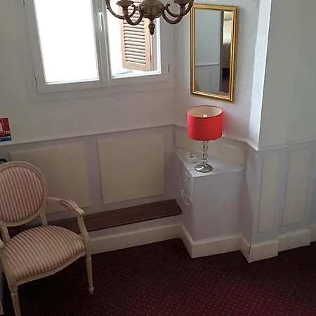 Du Stade Hotel 2*