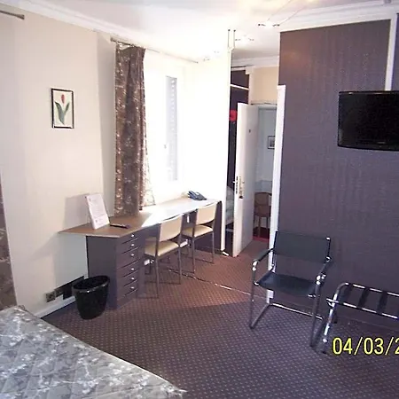 Du Stade Hotel 2*
